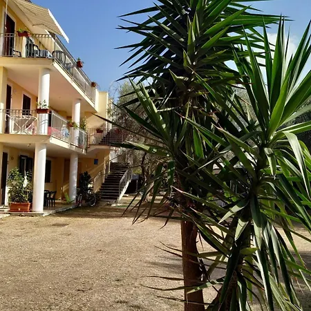 Elvira Aparthotel Villammare
